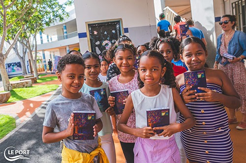 Des agendas scolaires distribués aux élèves du Port